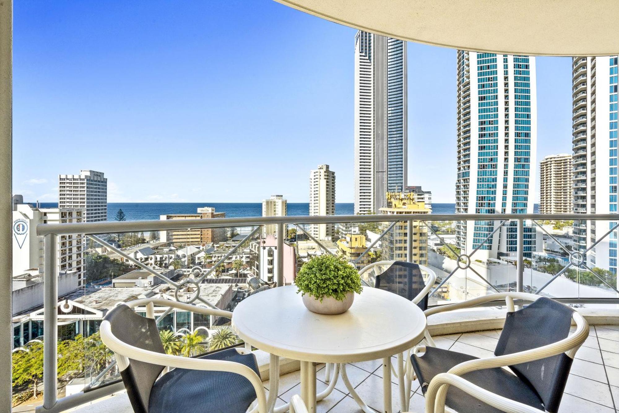 Chevron Renaissance Surfers Paradise Mid Week Madness Deal - Q Stay โกลด์โคสต์ ภายนอก รูปภาพ