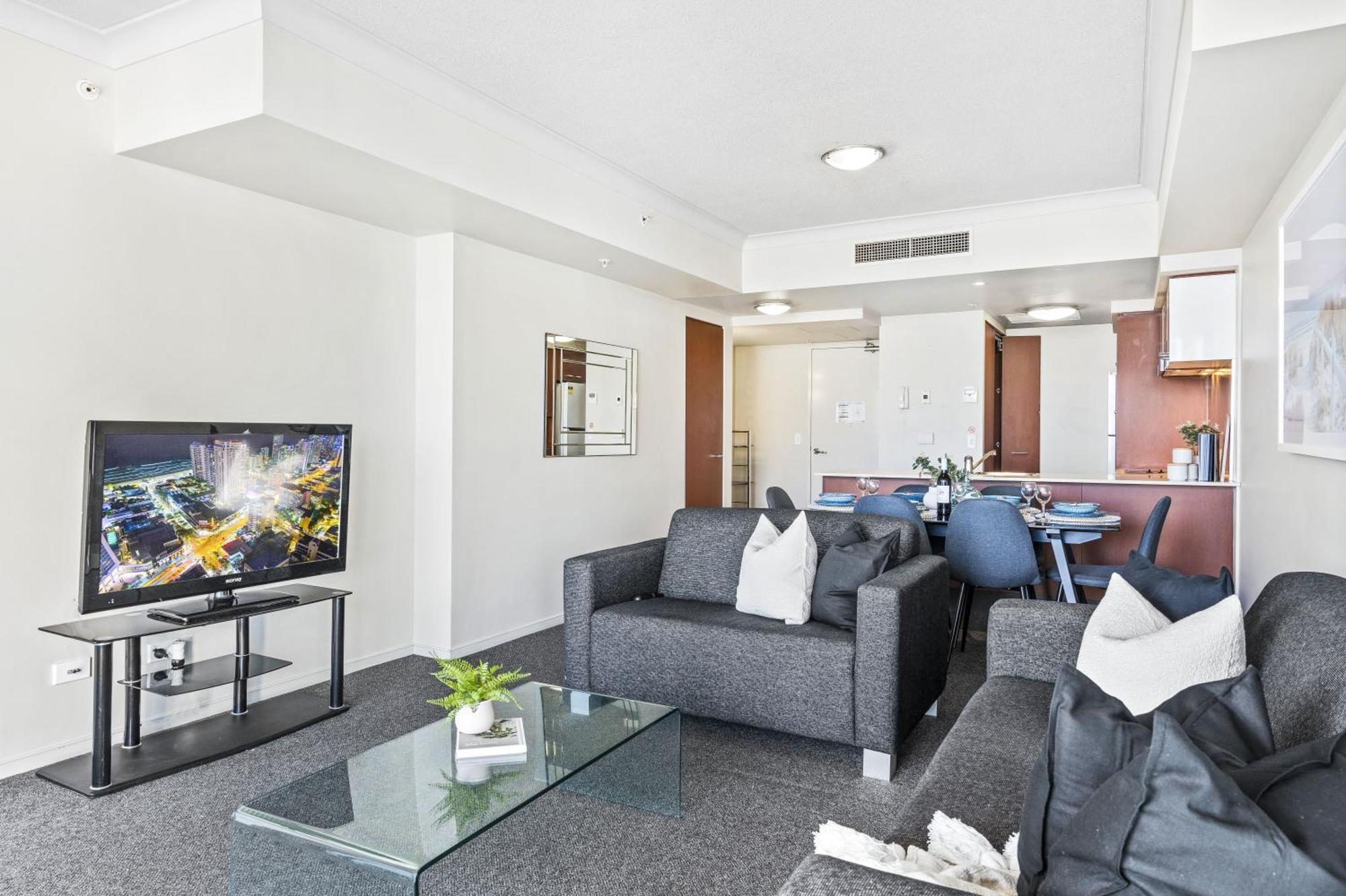 Chevron Renaissance Surfers Paradise Mid Week Madness Deal - Q Stay โกลด์โคสต์ ภายนอก รูปภาพ